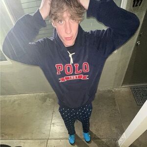 Meet your Posher, Casey